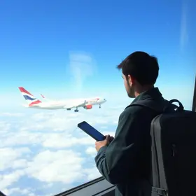 Remarcação de passagem vale a pena reclamar? Veja quando compensa