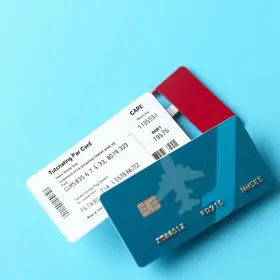 O que conferir antes de comprar passagem aérea no cartão de crédito: guia prático antes de comprar online