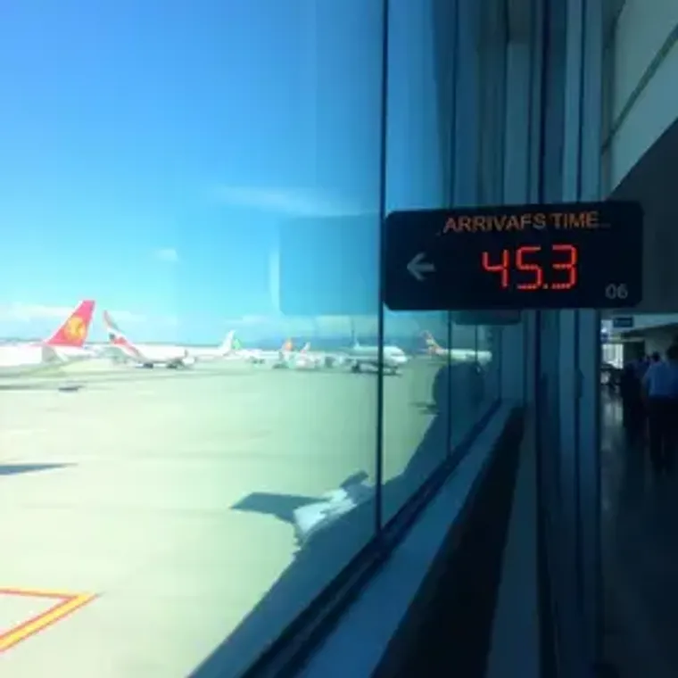 Quanto tempo antes chegar ao aeroporto: guia prático para embarcar sem erro