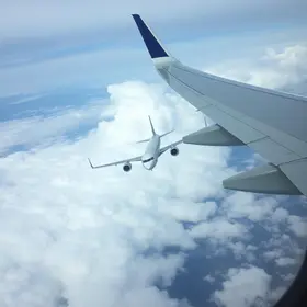 Erros comuns na turbulência no avião: guia prático explicado de forma simples