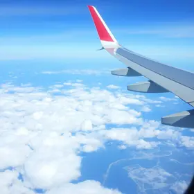 Melhores estratégias para passagem aérea em feriado prolongado: como escolher a melhor opção
