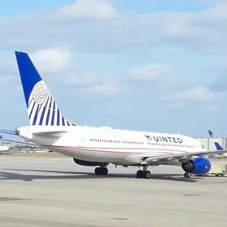 United Airlines remarcação de passagem vale a pena? Veja quando compensa